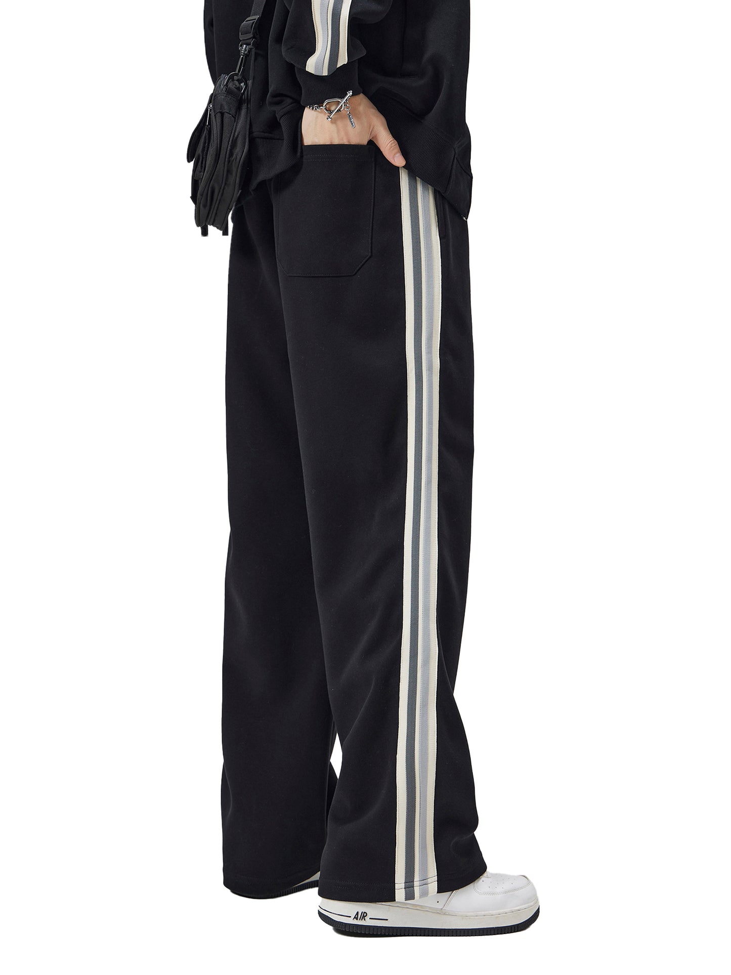Contrast Side-Stripe Straight-Leg  Pants